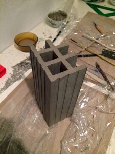 The Golden Brick. Cyro García. Cerámica y lustre de oro.