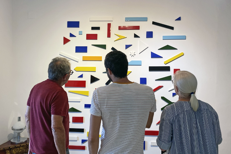 Free Flag. Cyro García. Deconstrución de banderas. Cerámica Contemporánea